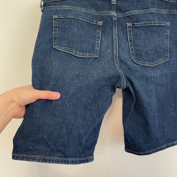 GAP DENIM 9" Denim Bermuda Shorts Dark Wash Indigo Blue Jean Shorts 14 / 32 32" - Picture 15 of 16